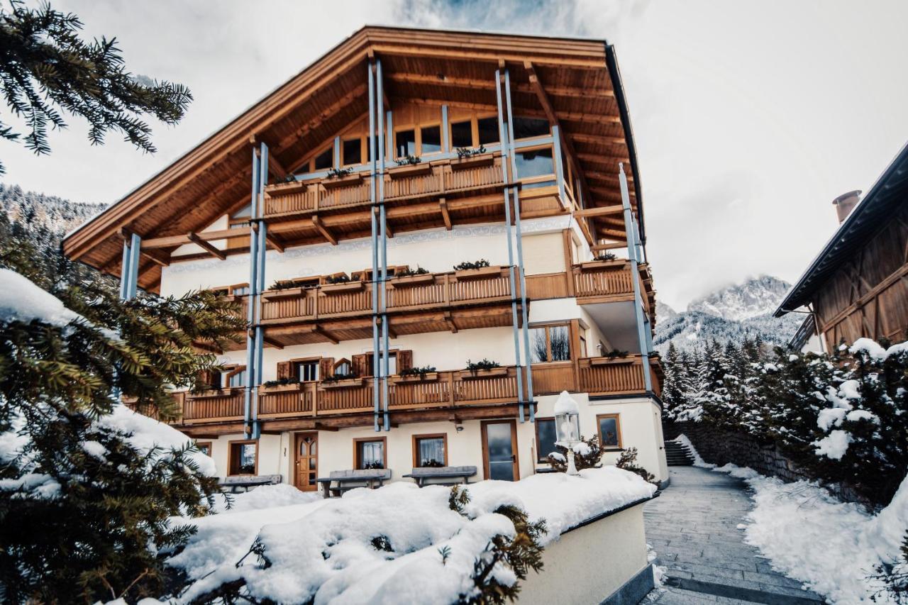 Hotel Ranuimuellerhof Funes  Extérieur photo